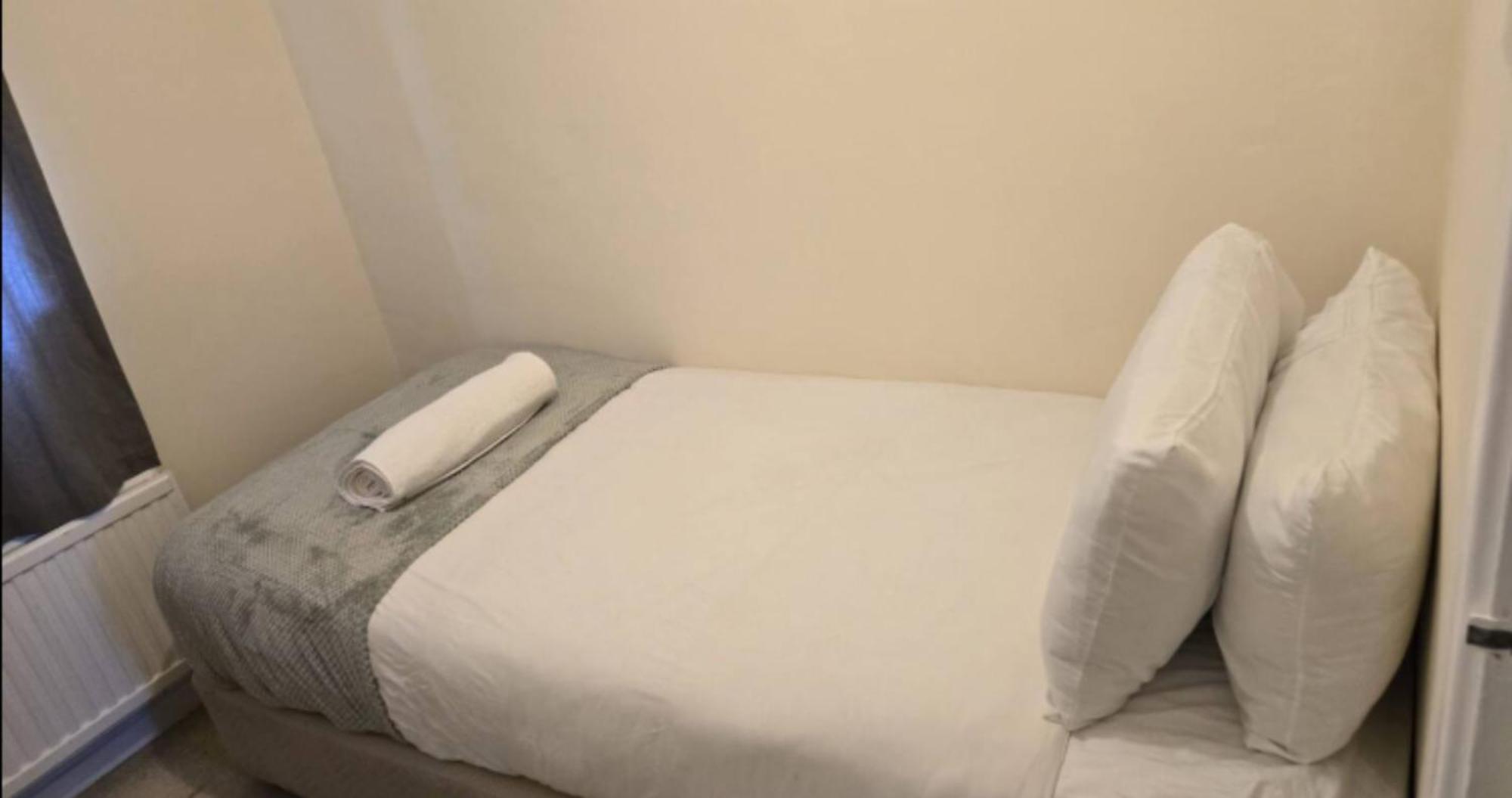 Cosy House- Sleeps 7 Centrally Located Free Parking, Fast Wifi Smart Tv With Sky And Netflix Business Travellers Relocators Leisure Welcome