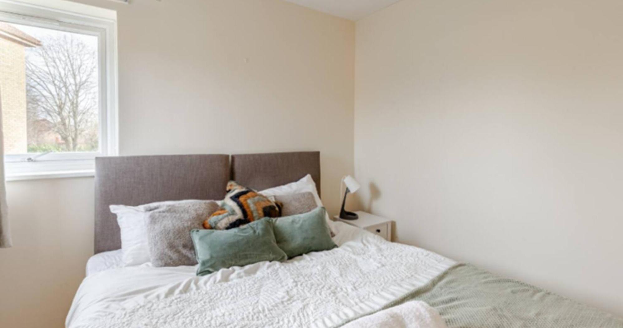 Cosy House- Sleeps 7 Centrally Located Free Parking, Fast Wifi Smart Tv With Sky And Netflix Business Travellers Relocators Leisure Welcome